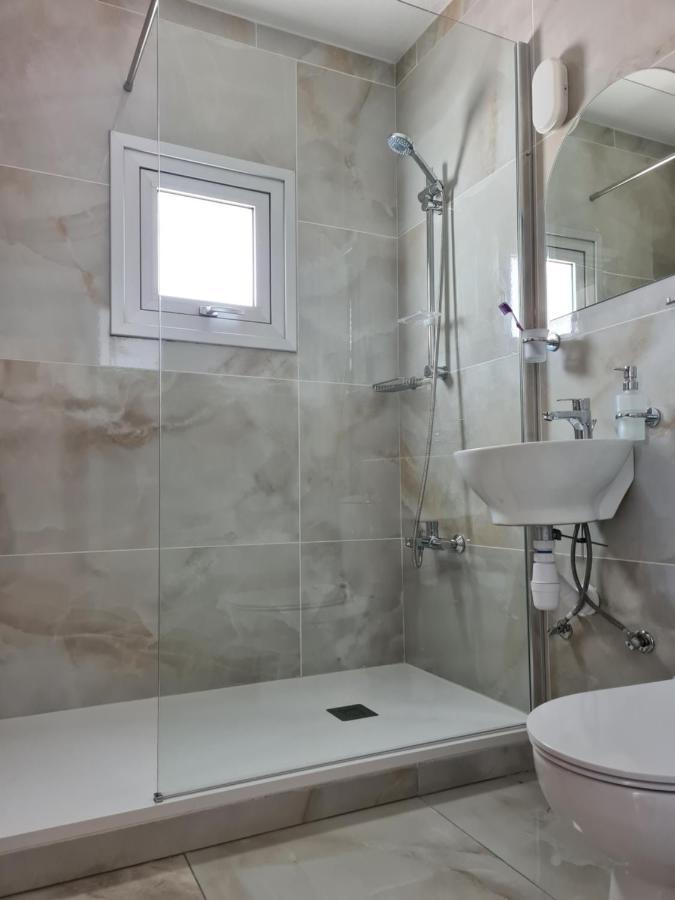 Fotoxenia Luxury Apts Paralimni Luaran gambar