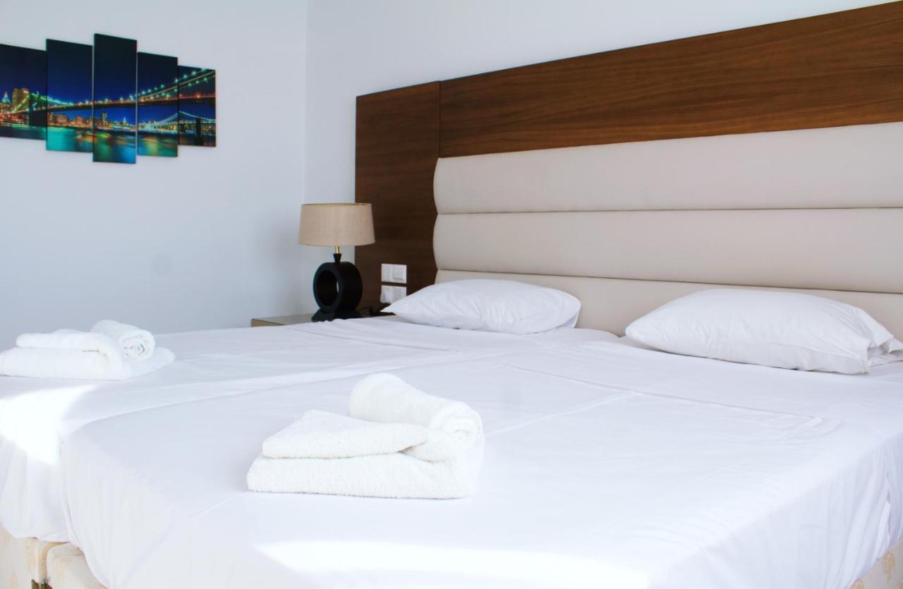 Fotoxenia Luxury Apts Paralimni Luaran gambar